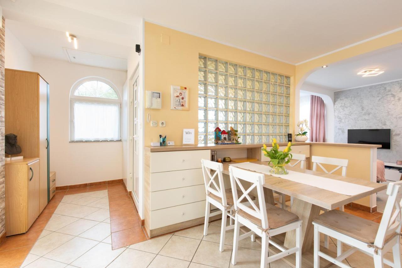 Apartment Blazi נייביצה מראה חיצוני תמונה